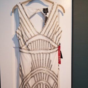 💎NWT Adrienna Papell White Beaded Dress Size 8